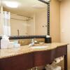 Отель Hampton Inn South Kingstown - Newport Area, фото 8