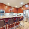 Отель Timbers 15 Private Hot Tub, 2 Car Garage, Washer Dryer, Large Townhouse by RedAwning, фото 25