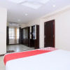 Отель OYO 25012 Kv Suites, фото 2