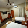Отель La Lola Hotel & Suites, фото 10