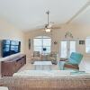 Отель New Listing! Updated W/ Rooftop Deck 3 Bedroom Home в Рокпорте