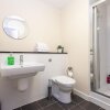 Отель 2 Bedroom 2 Bathroom Apartment in Central Milton Keynes with Free Parking and Smart TV - Contractors, фото 10
