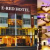 Отель E-Red Hotel Cosmo, фото 12
