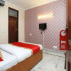 Отель OYO 24421 Classic Hotel, фото 4