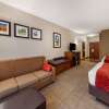 Отель Comfort Suites Near Six Flags Magic Mountain, фото 40