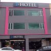 Отель OYO 411 I-Hotel Johor Bahru, фото 1