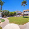 Отель Lydias Beach House, фото 1