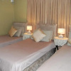 Отель Savoy Lodge With Breakfast Included - Budget Triple Room 3, фото 18