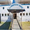 Отель MS Birger Jarl - Hotel & Hostel в Стокгольме