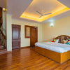 Отель OYO 12429 Home Vintage 3BHK Villa Library Road, фото 32