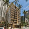 Отель Huge 2br/2ba Mins Away From Waikiki Beach by Domio, фото 1