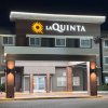 Отель La Quinta Inn & Suites by Wyndham Tulare в Туларе