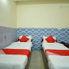 Отель OYO 30386 Hotel Gloria Inn, фото 9