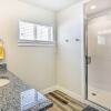 Отель Garden City Vacation Rental - 1 Mi to Beach!, фото 6