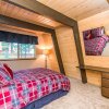 Отель Spacious Wooded Tahoe Cabin by RedAwning, фото 5