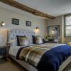 Отель Chic Georgian town house in Cotswold town centre, фото 17