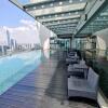 Отель SkyBed Over The Sky Hostel @Regalia Suites & Residences KL в Куала-Лумпуре