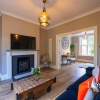 Отель The Victoria - Central Luxury Home With Hot Tub, фото 3