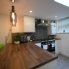 Отель Elegant Holiday Home in Coventry Near Lake View Park, фото 5