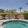 Отель La Quinta Inn & Suites by Wyndham Phoenix Mesa West, фото 15