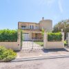 Отель Appealing Holiday Home In Sant Pere Pescador With Garden, фото 1