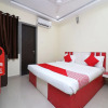 Отель OYO Flagship 19770 Hotel Yatrik Inn, фото 3
