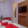 Отель OYO Life 3301 Pondok Eyang Obi, фото 32