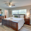 Отель Vibrant Lakeland Home: 1 Mi to Lake Hollingsworth!, фото 6
