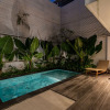 Отель 4BR Luxe Pool Villa Canggu near Finns, фото 23