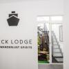 Отель Deck Lodge - Hostel, фото 8