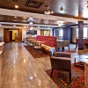Отель Holiday Inn Express Hutchinson, an IHG Hotel, фото 2