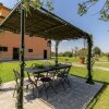 Отель Splendid Farmhouse in Cortona With Swimming Pool, фото 11