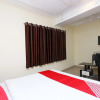 Отель OYO Flagship 19770 Hotel Yatrik Inn, фото 16