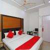 Отель OYO 13125 Hotel Gwal Palace, фото 4