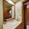 Отель New Listing! The Valley: Luxe Ski-in/ski-out 3 Bedroom Condo, фото 10