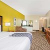 Отель La Quinta Inn & Suites by Wyndham Corpus Christi Northwest, фото 31