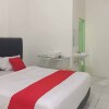 Отель Lyfriska Residence Syariah RedPartner, фото 6