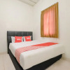 Отель Andongkoe 64 Salatiga by OYO Rooms, фото 4
