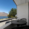Отель Queenstown House Luxury Lakeside Apartments, фото 5