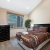 Отель Big Bear Lodge W/ Sauna, Hot Tub, Decks & 4 Fireplaces 6 Bedroom Home, фото 6