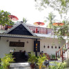 Отель The Villager Lodge в Нгапали