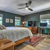 Отель Dripping Springs Cabin w/ Pool, Hill Country Views, фото 20