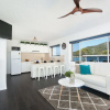 Отель Shoal Towers, Unit 4/11 Shoal Bay Road, фото 8