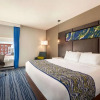 Отель La Quinta Inn & Suites By Wyndham Orlando - Idrive Theme Parks, фото 15