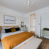 Отель Super stylish, large 3 bedroom Victorian House in Southsea, фото 2
