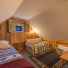 Отель Owl's Peak by Avantstay Private Pine Tree Cabin Mins From The Water, фото 5