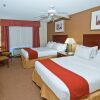 Отель Holiday Inn Express Hotel & Suites Canton, фото 3