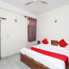 Отель OYO Flagship 704000 Blue Heaven, фото 6