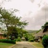 Отель Inyamatane 227B Kruger Park Lodge в Хейзивью