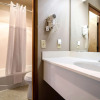 Отель Quality Inn & Suites Bainbridge Island, фото 9